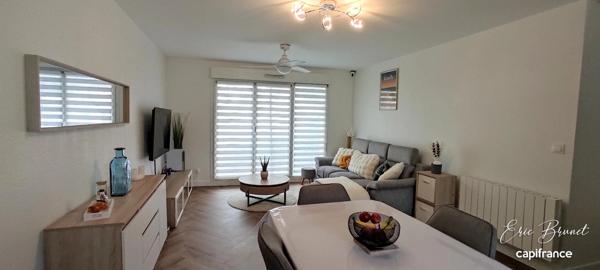 MARCHEPRIME – BEL APPARTEMENT 3 PIÈCES / 2 CHAMBRES AVEC GRAND BALCON