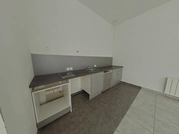 Appartement 2 pièces                                        - 42000 Saint-Étienne Réf : 13482