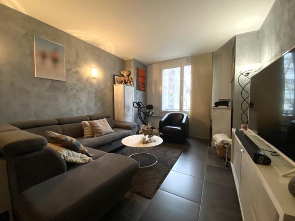 Saint-Étienne (42000) Bel appartement T3 + balcon - Secteur Châteaucreux