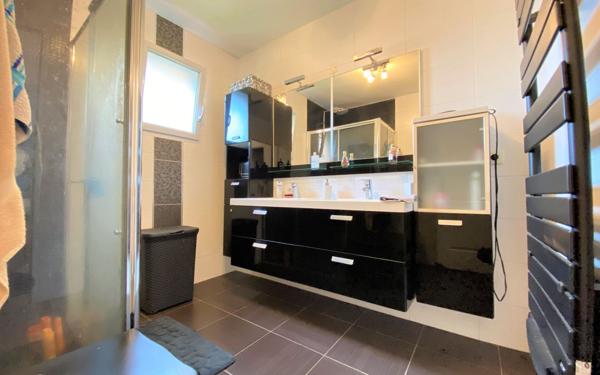 Maison à vendre    6 pièces •  Hayange