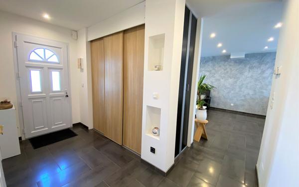 Maison à vendre    6 pièces •  Hayange