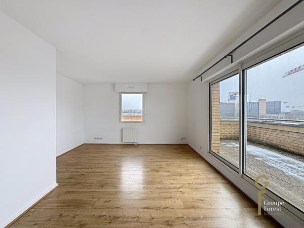 NOUVEAUTE AU PIED DU TRAM T3 DANS RESIDENCE SECURISEE