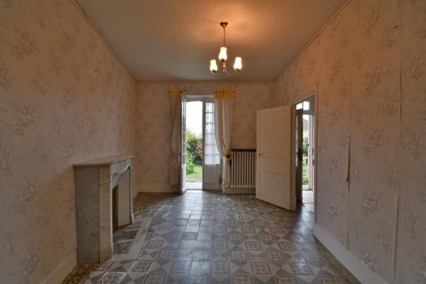 Ensemble de deux maison avec parc de 4000m², à Chaillac (36)