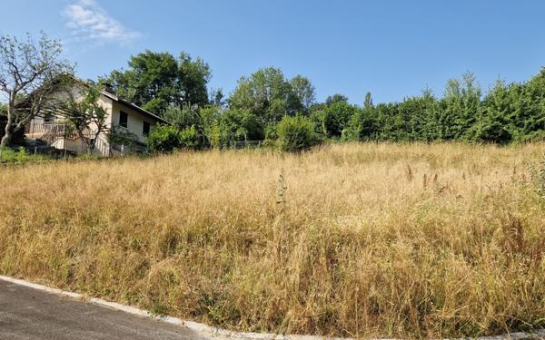 Terrain à vendre    Lornay