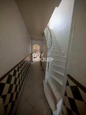 MAISON À VENDRE DE 5 PIÈCES DE 110,00 M²