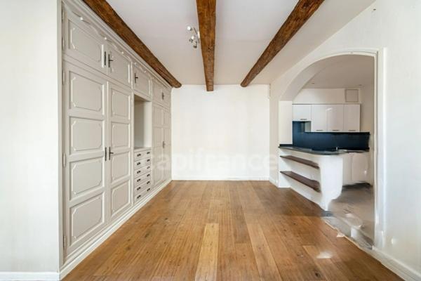 Appartement à vendre 1 pièces CASSIS (13) sur le port avec une absence totale de charges de copropriété