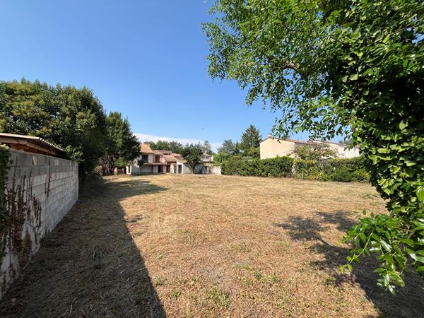 Maison de 160 m2 avec 4 chambres sur une parcelle de terrain de 1432 m2