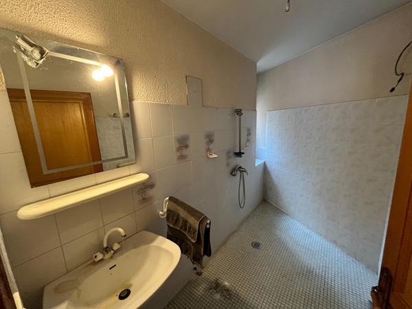 Maison de 160 m2 avec 4 chambres sur une parcelle de terrain de 1432 m2