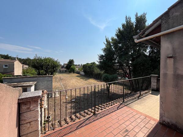 Maison de 160 m2 avec 4 chambres sur une parcelle de terrain de 1432 m2