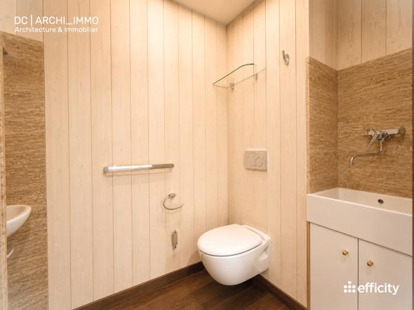 Maison
         5 pièces
        - 172 m² 620 000 € *