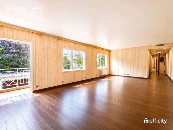 Maison
         5 pièces
        - 172 m² 620 000 € *