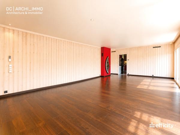 Maison
         5 pièces
        - 172 m² 620 000 € *