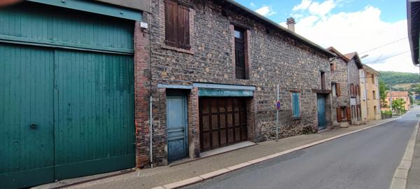 Sainte-Foy-l'Argentière (69610) ensemble immobilier 800 m2