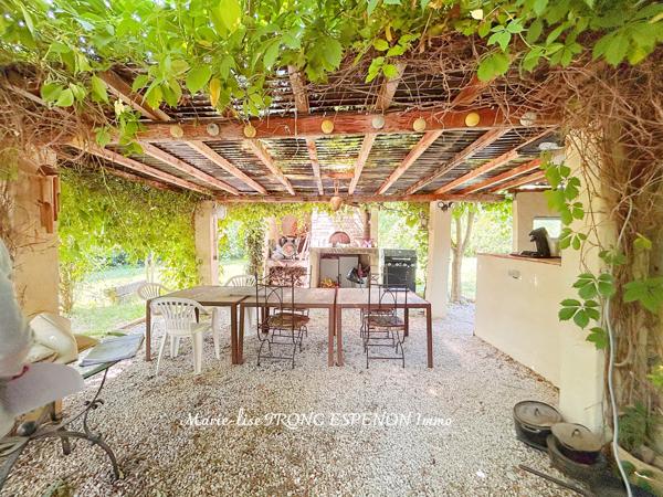 Maison 10 pièces - 273 m²