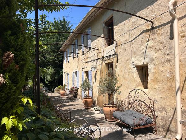 Maison 10 pièces - 273 m²