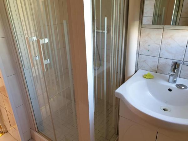 Appartement à louer 4 pièces 58.82m²