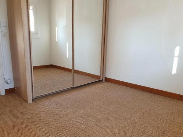 Appartement à louer 4 pièces 58.82m²