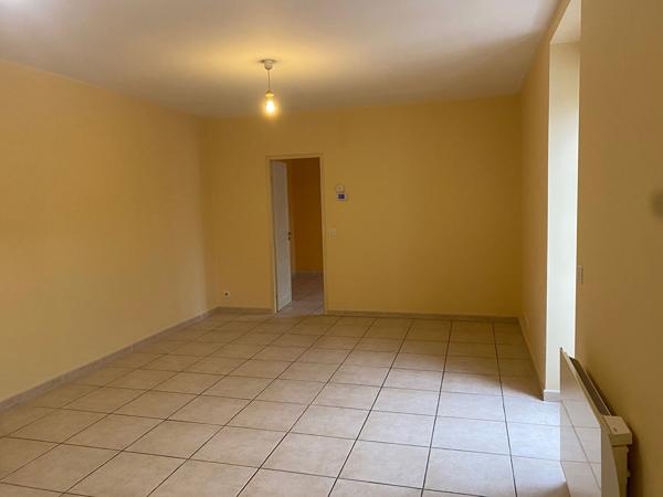 APPARTEMENT 2 PIECES A LOUER - BEDARIEUX QUARTIER GARE - 400 € CC