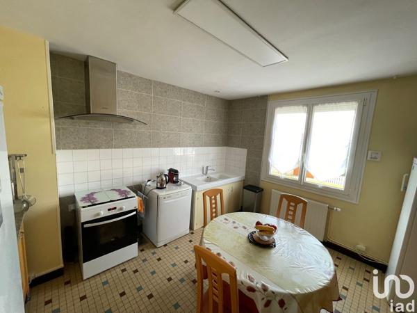 Maison 4 pièces de 96 m² à Pouzauges (85700)