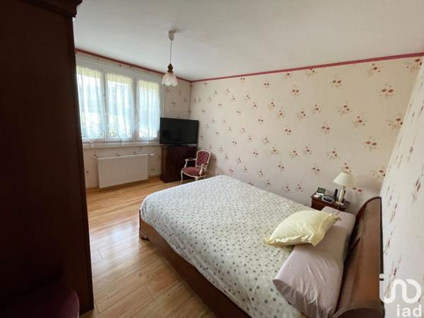 Maison 4 pièces de 96 m² à Pouzauges (85700)