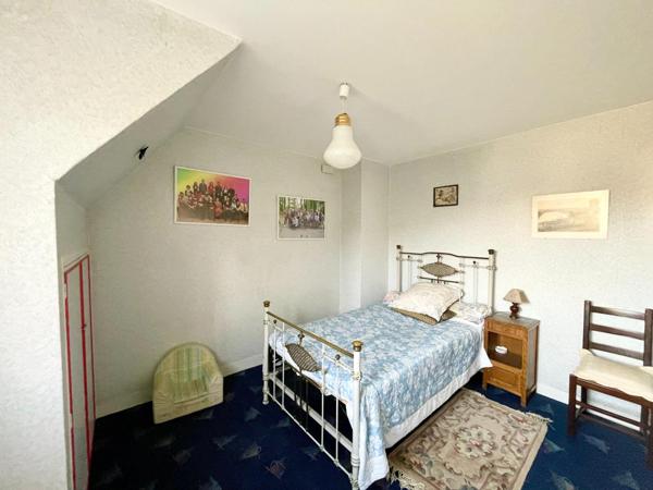 MAISON INDIVIDUELLE  A  ATHIS-MONS DE 116M² HABITABLE ET 125 M² AU SOL AVEC VUE IMPRENABLE SUR LA SEINE