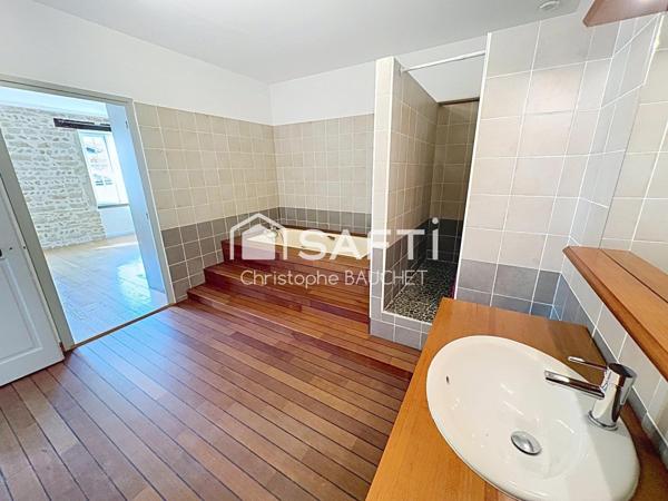 Appartement 4P rénové en cœur de ville