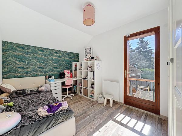 Maison 5 pièces - 140 m² Exclusivité efficity