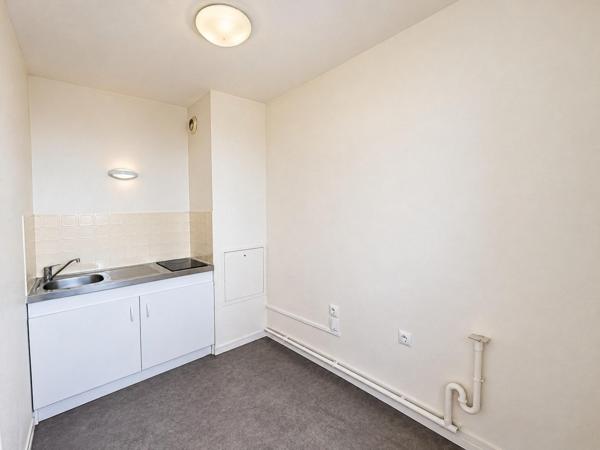 APPARTEMENT 1 PIECE 30m2 - Balcon + parking