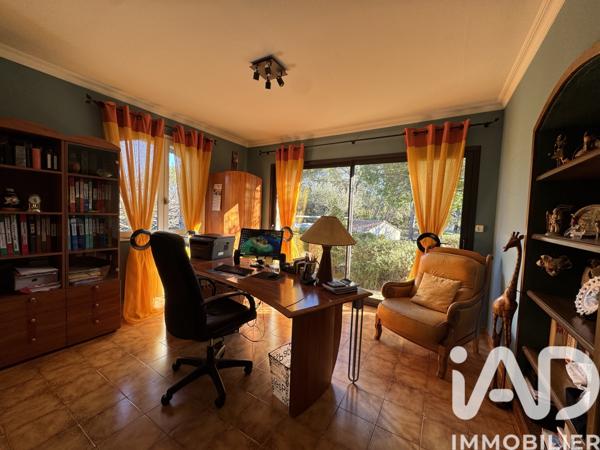 Maison à vendre 7 pièces 197 m² Saint-Privat-des-Vieux