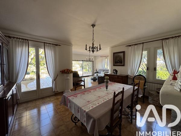 Maison à vendre 7 pièces 197 m² Saint-Privat-des-Vieux