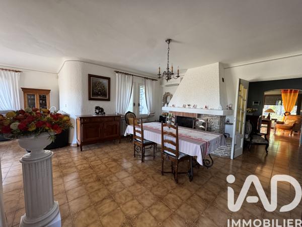 Maison à vendre 7 pièces 197 m² Saint-Privat-des-Vieux