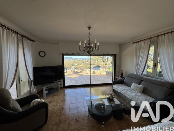 Maison à vendre 7 pièces 197 m² Saint-Privat-des-Vieux