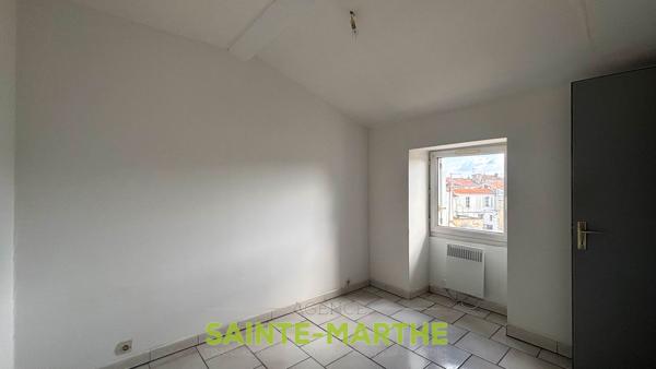 Niort centre, appartement type 2. Niort (79000)