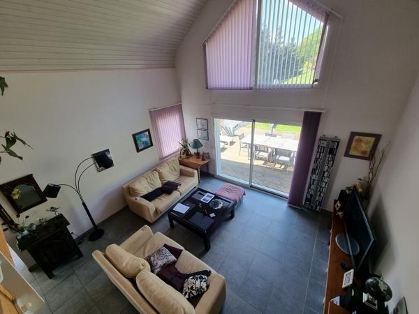 Maison contemporaine familiale sur grand terrain
