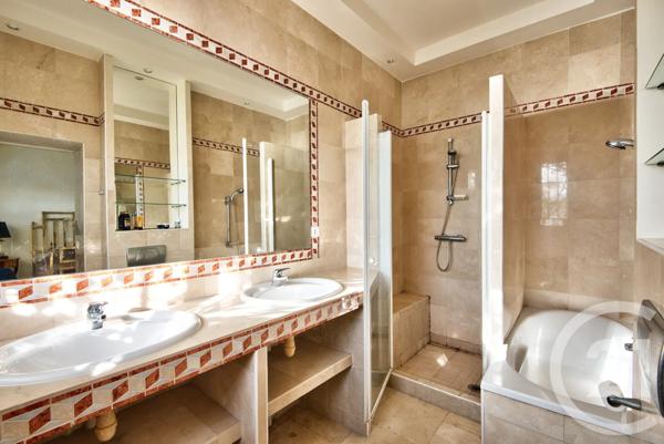 Appartement F3 à vendre  3 pièces - 112,10 m 2   NICE  - 06