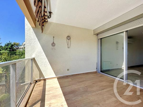 Appartement F3 à vendre  3 pièces - 71 m 2   ANTIBES  - 06