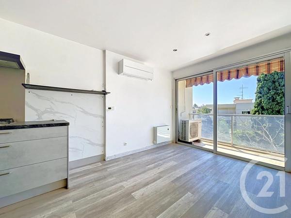 Appartement F3 à vendre  3 pièces - 71 m 2   ANTIBES  - 06