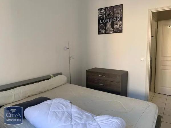 Appartement à louer 3 pièces 46m² Fréjus (83600)