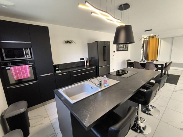 Maison à vendre |  Figeac |  4 pièces | 97 m²