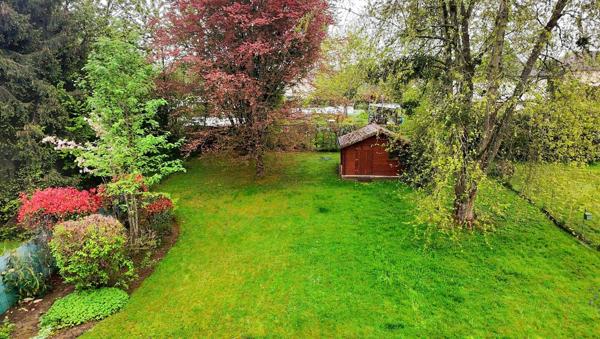 Jolie maison sur magnifique terrain exposé sud, secteur calme 147 500 € H.A.I.*