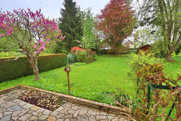 Jolie maison sur magnifique terrain exposé sud, secteur calme 147 500 € H.A.I.*