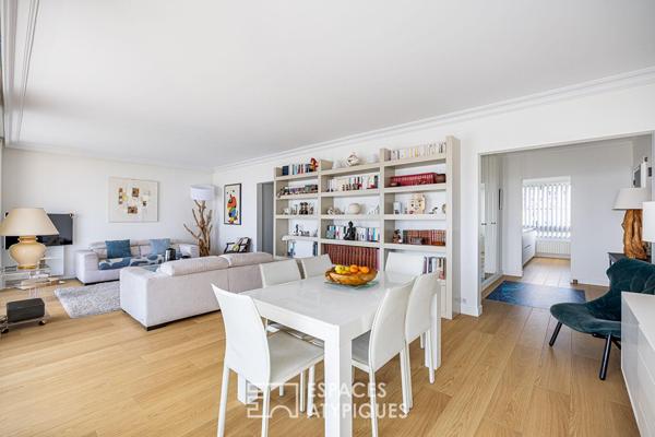 Appartement entièrement rénové en dernier étage avec vue imprenable sur Lyon et la chaîne des Alpes