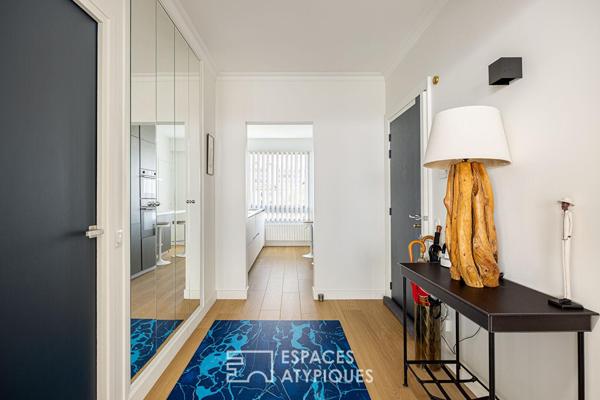 Appartement entièrement rénové en dernier étage avec vue imprenable sur Lyon et la chaîne des Alpes