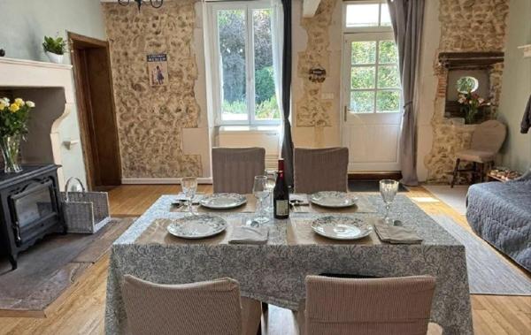 Vente Maison Nanteuil-en-vallee   