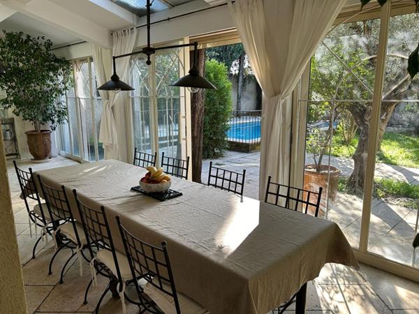 Maison  7 pièce(s) 211 m2