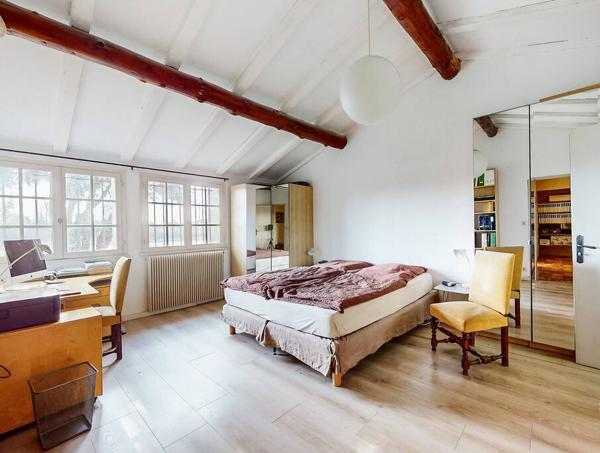 Maison  7 pièce(s) 211 m2