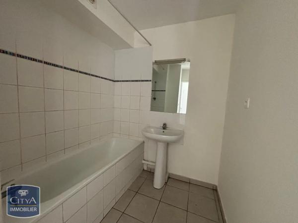 Appartement à louer 3 pièces 68.28m² Saint-Denis (97400)