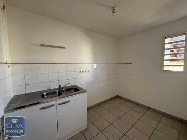 Appartement à louer 3 pièces 68.28m² Saint-Denis (97400)