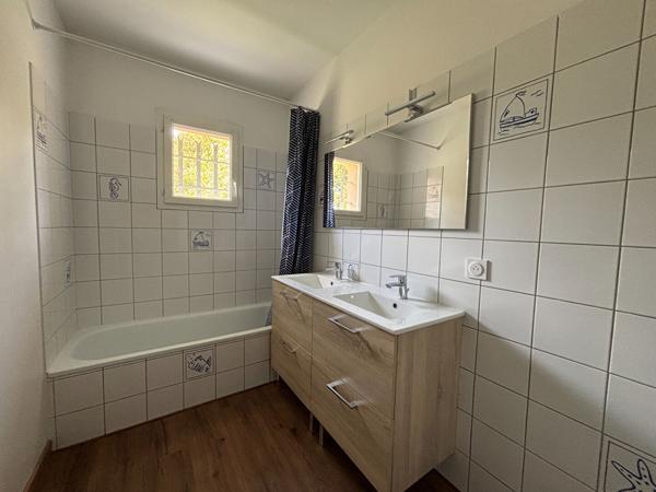 Maison à Vendre à Biganos, Proche du Centre-ville et de la gare.