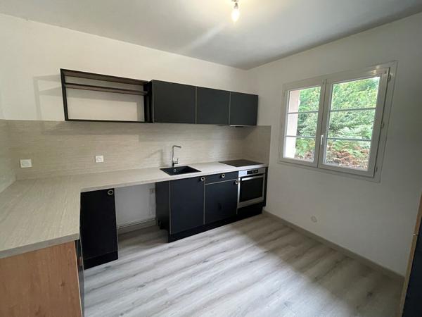 Maison à Vendre à Biganos, Proche du Centre-ville et de la gare.
